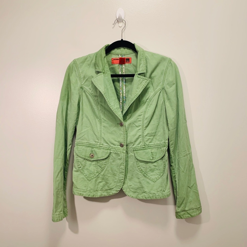 Green button jacket